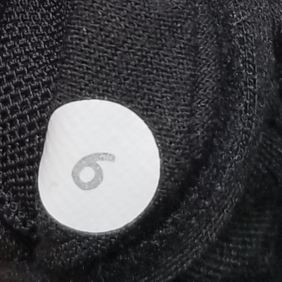 Lululemon Black MY HEART RACES Workout Active Yoga Tank Top,  size 6 - Picture 6 of 6